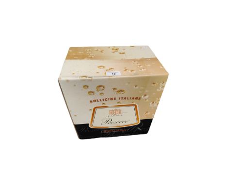 CASED SET OF PROSECCO (6 BOTTLES) 