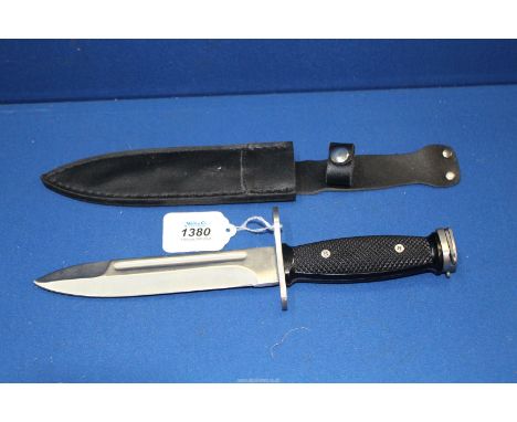 *******    A copy of an American [African] M16 Bayonet and scabbard. ****ALL WEAPONS MUST BE COLLECTED IN PERSON - NO POSTAGE