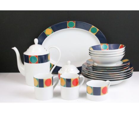 Extensive Habitat dinner and tea service in the Saturn pattern. The lot to include 20 coffee cups, 19 saucers, 2 mugs, 3 lidd