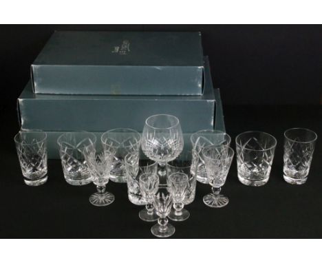 3 Fluted Wine Glasses Teardrop Splash Accent Stem Champagne