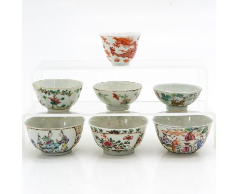 In diverse decors and sizes, 18th - 19th Century, including Qianlong, largest cup is 8 cm., fritting on edges + hairline.