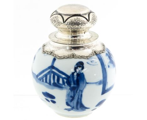 Kangxi Period, decorated with Chinese ladies, silver top, 12 cm. tall.