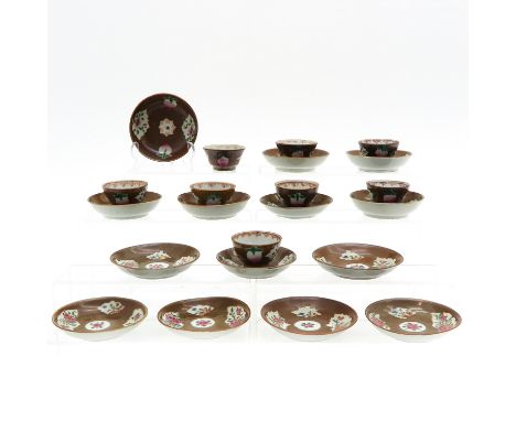 Including 8 cups and 14 saucers, 12 cm. in diameter, chip and hairline.