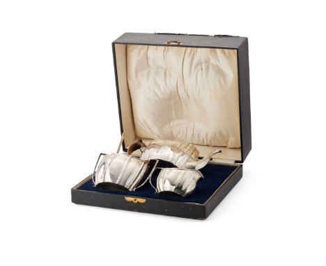  A MATCHED GEORGE III CASED THREE PIECE TEA SERVICE JOHN STOYTE, DUBLIN 1800/ THOMAS WALLIS, LONDON 1799 / CB, LONDON 1806 Co
