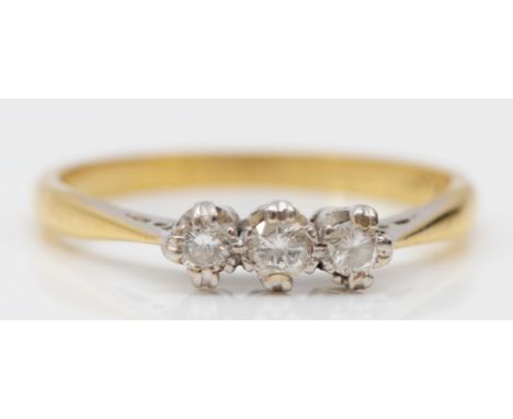 A vintage 18ct gold and platinum brilliant cut diamond ring, stated weight 0.28cts, N 1/2, 2.2gmtop right hand corner claw ha