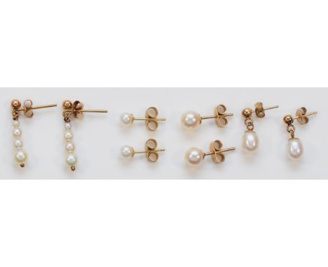 Four pairs of 9ct gold cultured pearl stud and drop earrings, 3.1g 