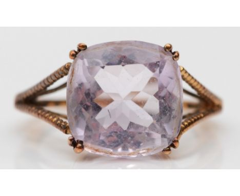 A 9ct gold and amethyst dress ring, 12 x 12mm, O, 3.3gm 