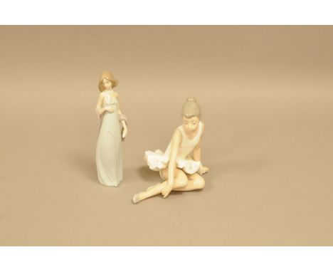 A Lladro porcelain figure of a young lady, 20cm, together with a Nao porcelain figure of a seated ballerina (2) 