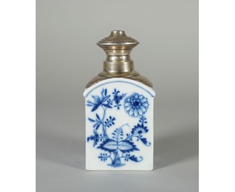 A Meissen arched rectangular tea caddy, late 18th/early 19th century, painted in underglaze-blue with the `Onion' pattern, la