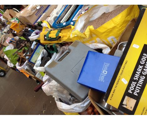 APPROX. 18 BAGS AND BOXES OF VARIOUS TOOLS ETC.    T