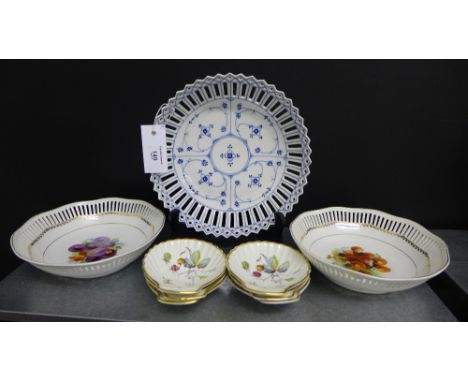 A pair of fruit patterned serving dishes, a blue and white porcelain basket and a set of six Royal Worcester shell shaped dis