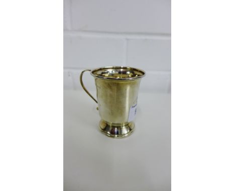 Birmingham silver christening mug with loop handle to side and on pedestal base by S.J Rose & son, Birmingham 1969, 7.5cm hig