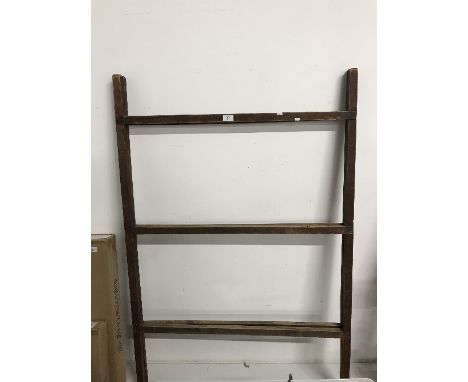 VINTAGE CLOTHES AIRER