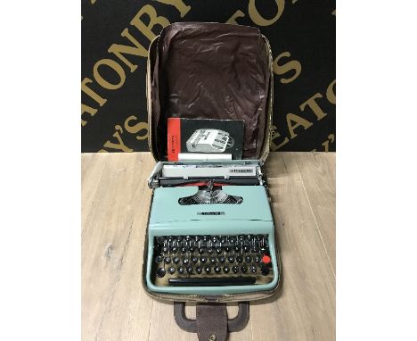 PORTABLE TYPEWRITER