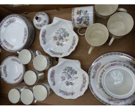 Wedgwood Kutani Crane pattern items to include 10 coffee cans, 10 saucers, 2 shell shaped dishes, Sugar Bowl etc (1 tray) 