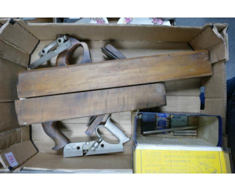 A collection of Wood Working Hand Tools including Boxed Record Plough Plane No 44 &amp; 2 wood similar items 