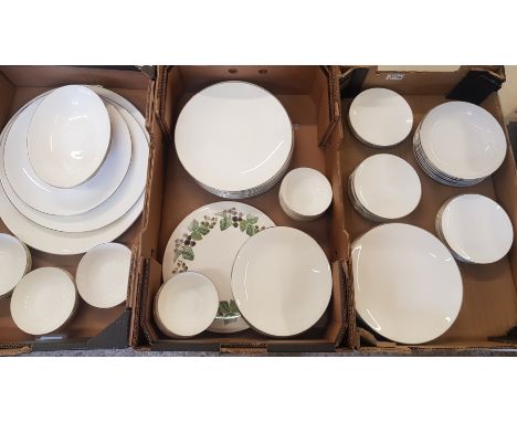 Royal Worcester extensive collection of dinnerware items in the Snow pattern (Z2699-2 Platinum Trim) consisting of 2 open veg