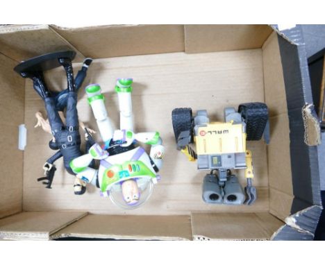 A mixed collection of model toy figures including  Wall-E robot, Buzz Lightyear Doll, Bruce Lee character figure, Kotobukiya 