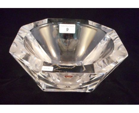 An Orrefors octagonal bowl, etched with butterflies and leaves, etched marks to base and signed R Renforth, 10cm high x 21.5c