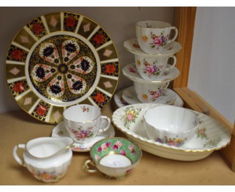 A Royal Crown Derby 1128 pattern dinner plate, first quality; a part Posie pattern tea set; a Mintons York pattern fruit dish