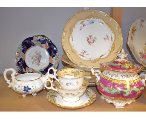 English Ceramics - a part Victorian dessert service, naively painted with roses, comprising comport and four dessert plates, 