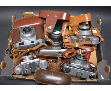 Cameras - a Realist 35-type camera, no.700378, Steinheil Munchen Caisor S, no.1032631, 50mm, c.1956; a black Werra Mat-type c