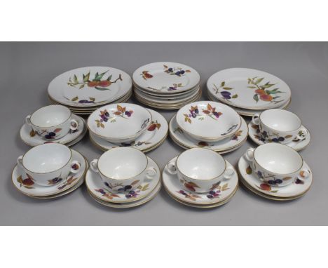 A Collection of Various Royal Worcester Dinnerwares to comprise Large and Small Plates, Soup Bowls Etc 
