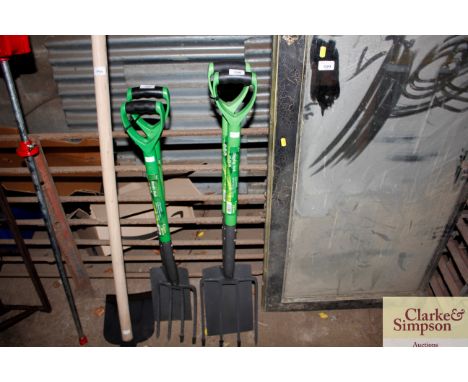 A digging fork and spade 