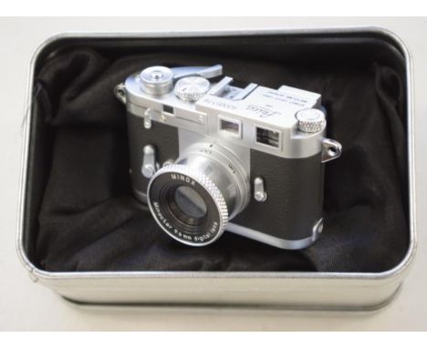 Leica Minox M3 miniature digital camera 7.5cm wide, serial number 82005178, with storage case