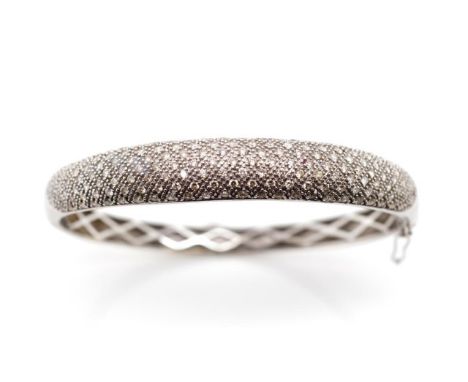 Pave diamond and 18ct white gold bangle marked 18k to box clasp estimated 3.00ct of diamonds pave with 169 round brilliant cu