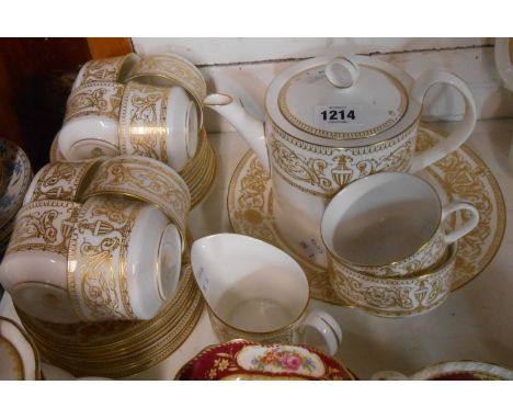 A Royal Worcester bone china part tea set, decorated in the 'Hyde Park' pattern comprising teapot, cream jug, sugar bowl, eig