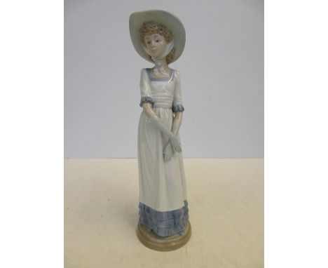 Large Nao figure of a lady Height 32 cm 