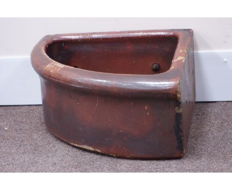 Terracotta corner planter, W90cm Condition Report Click here for further images, condition, auction times & delivery costs
