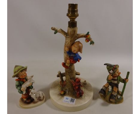 Hummel table lamp and two medium Hummel figures (3) Condition Report Click here for further images, condition, auction times 