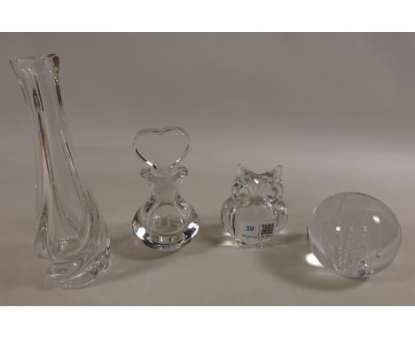 Kosta Lindstrand paperweight no.95868, Daum glass owl, Orrefors perfume bottle, and a St Louis vase (4) Condition Report Clic