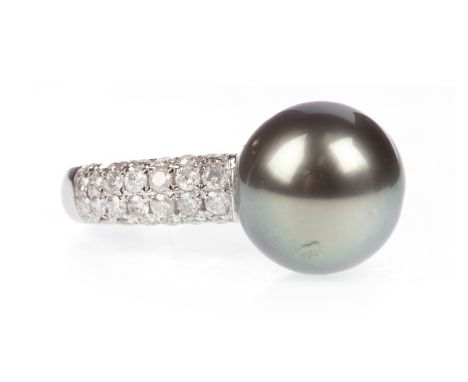 PEARL AND DIAMOND RING, the cultured Akoya spherical pearl 10.5mm in diameter, with accompanying WGI certificate number WGI96