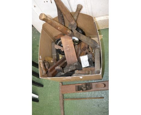 Tools - wooden planes; other carpentry tools; garden shears, oil cans, voltmeters, etc qty