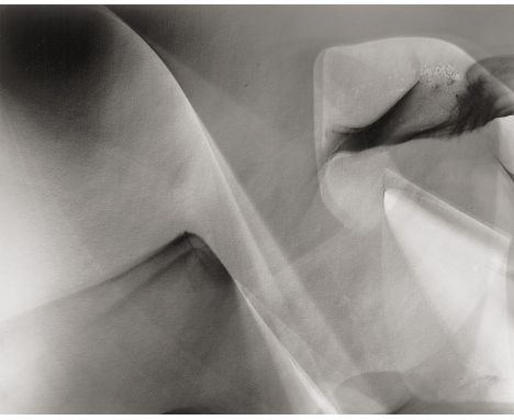 Jacobi, Lotte -- Photogenic abstraction. Circa 1950. Vintage gelatin silver print. 19,7 x 24,6 cm. Photographer's Photogenics