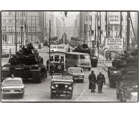 McBride, Will -- "Amerikanische und russische Panzer stehen sich gegenüber, Berlin Friedrich Str.". 1961/printed later. Large
