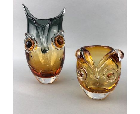 POOLE POTTERY NUT DISH, 34cm wide, along with a Poole vase, and two studio glass owl form vases (4)