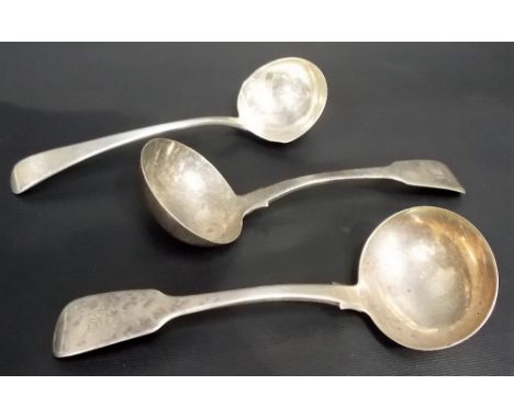 Pair of George IV silver fiddle pattern sauce ladles, maker FB IB, London 1822; together with a George III Old English Patter
