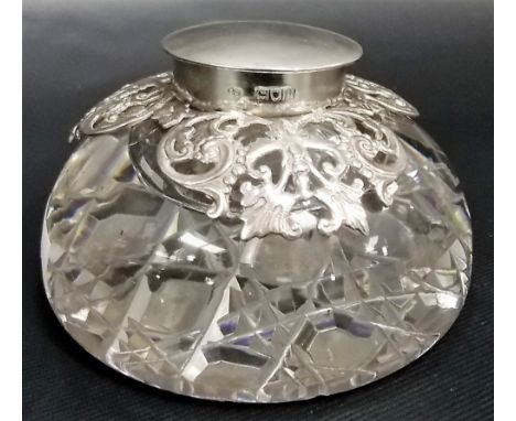 Good Victorian silver mounted and hinge lidded inkwell by Samuel Jacob, London 1899.