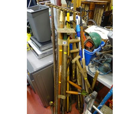 Large parcel of garden hand tools and metal breaker bars etc