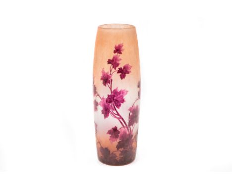 French Legras signed Art Nouveau vase in pâte de verre with a floral decor || LEGRAS vrij hoge Art Nouveau-vaas in meerlagige