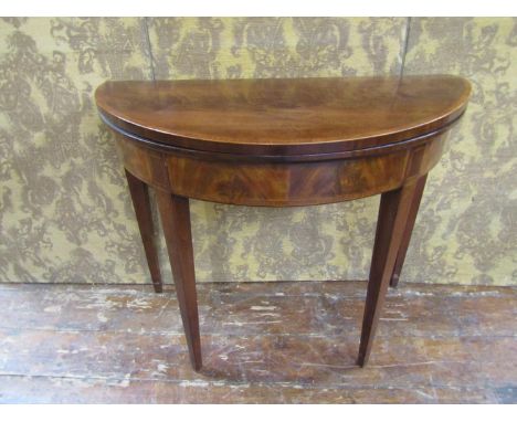 A Georgian mahogany occasional table, the circular top raised on a vase shaped pillar and tripod base, 37cm diameter, togethe