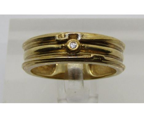 Stylised 9ct diamond set ring, size O/P, 4.7g 