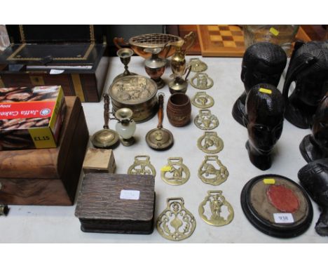 A collection of metalware to include horse brasses; a wooden trinket box etc