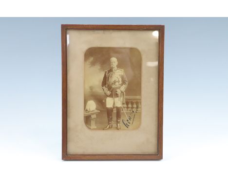 [ Autograph / Victoria Cross ] Field Marshal Roberts, 1st Earl Roberts, VC (1832 - 1914) A signed portrait photograph, likely