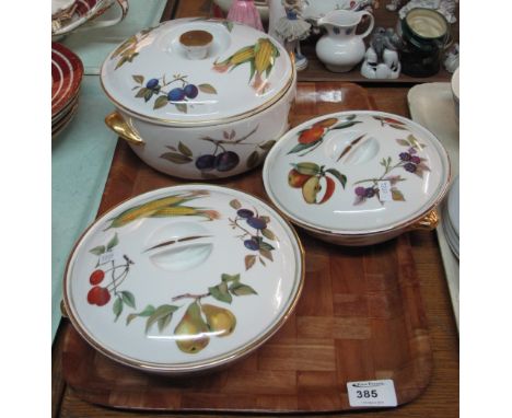 Three Royal Worcester Evesham oven to tableware tureens (3)