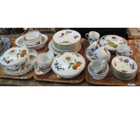 Three trays of Royal Worcester Evesham oven to tableware tea and dinner ware items comprising cups, saucers, various plates, 